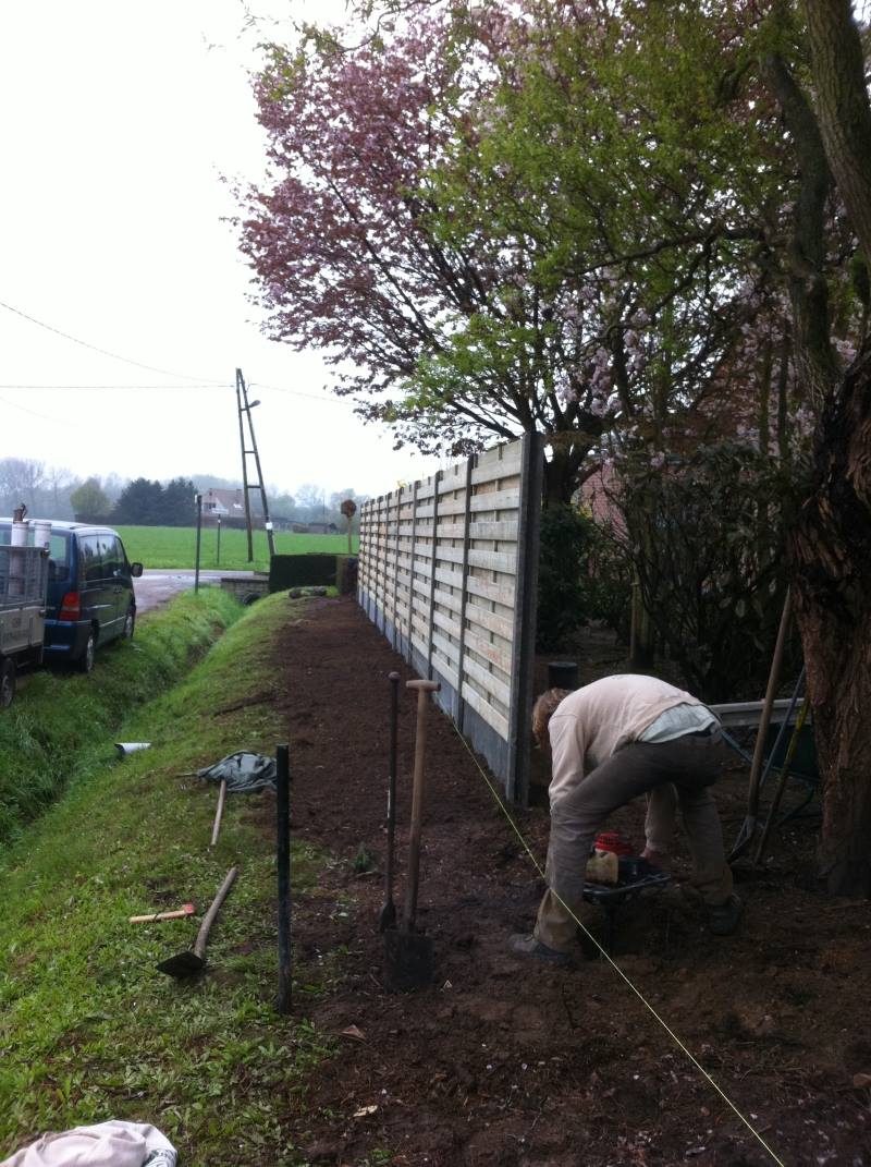 Houten panelen als tuinafscheiding